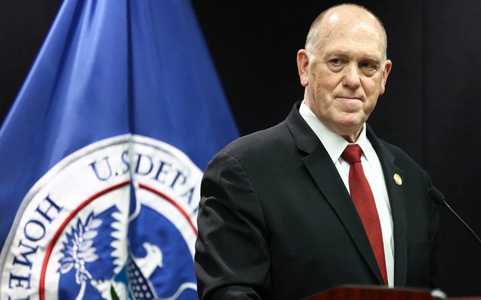 US removing 700 immigration officers from Minnesota