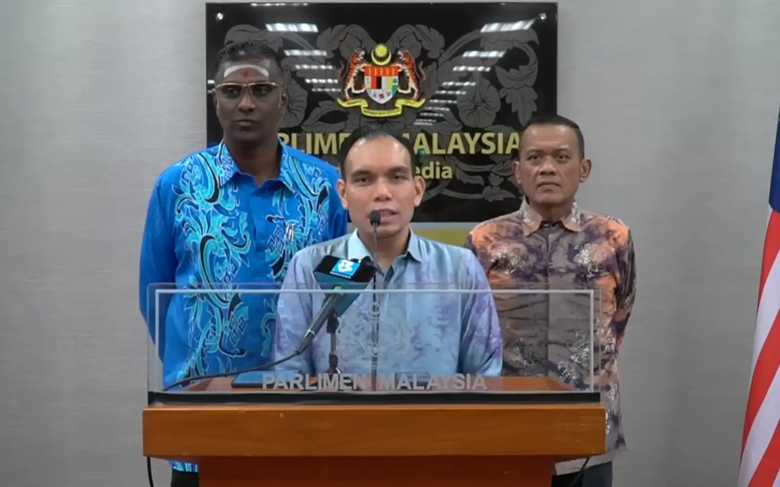 MPs urge Malaysians to prioritise peace amid temple issue