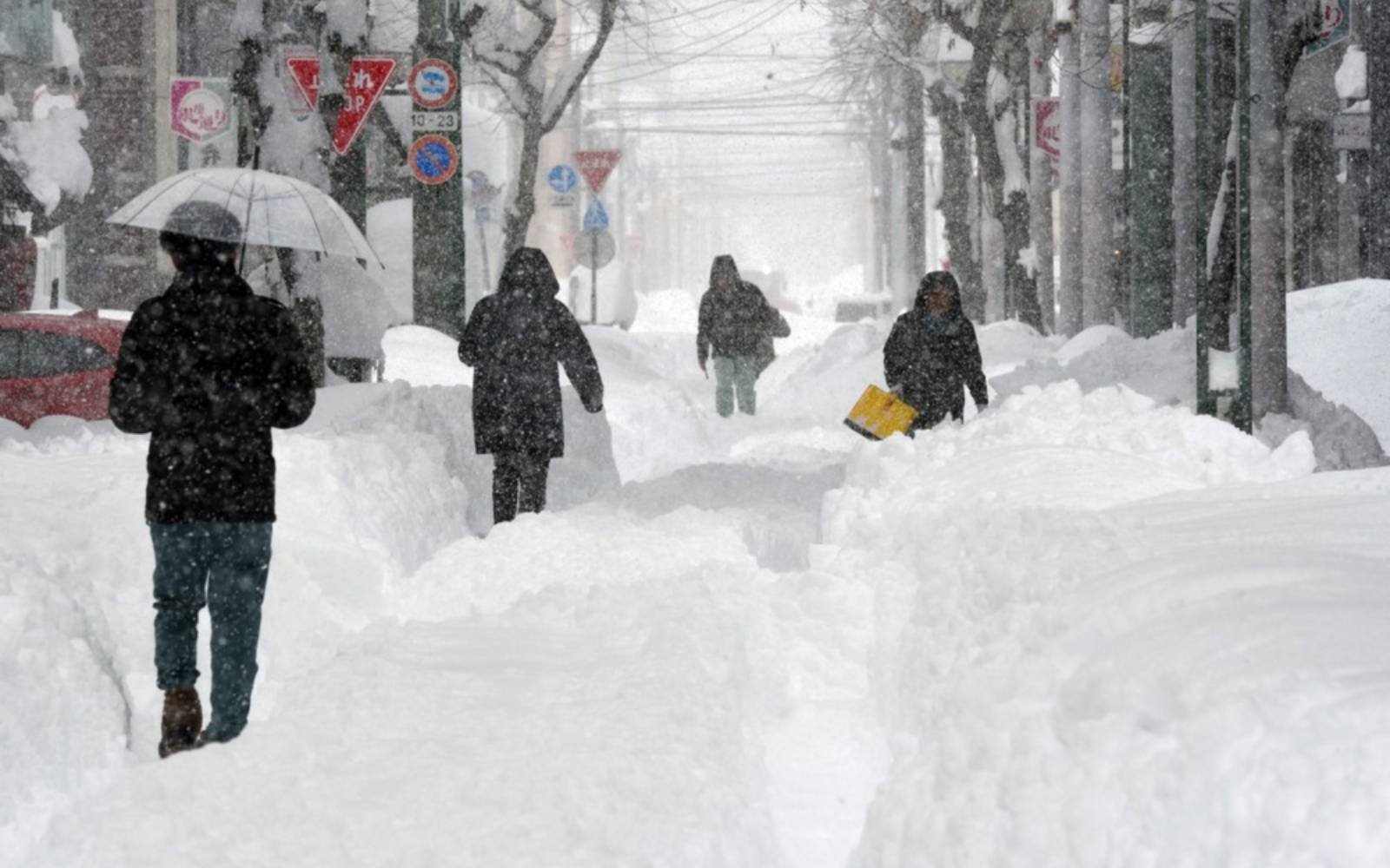Death toll from heavy Japan snow hits 30