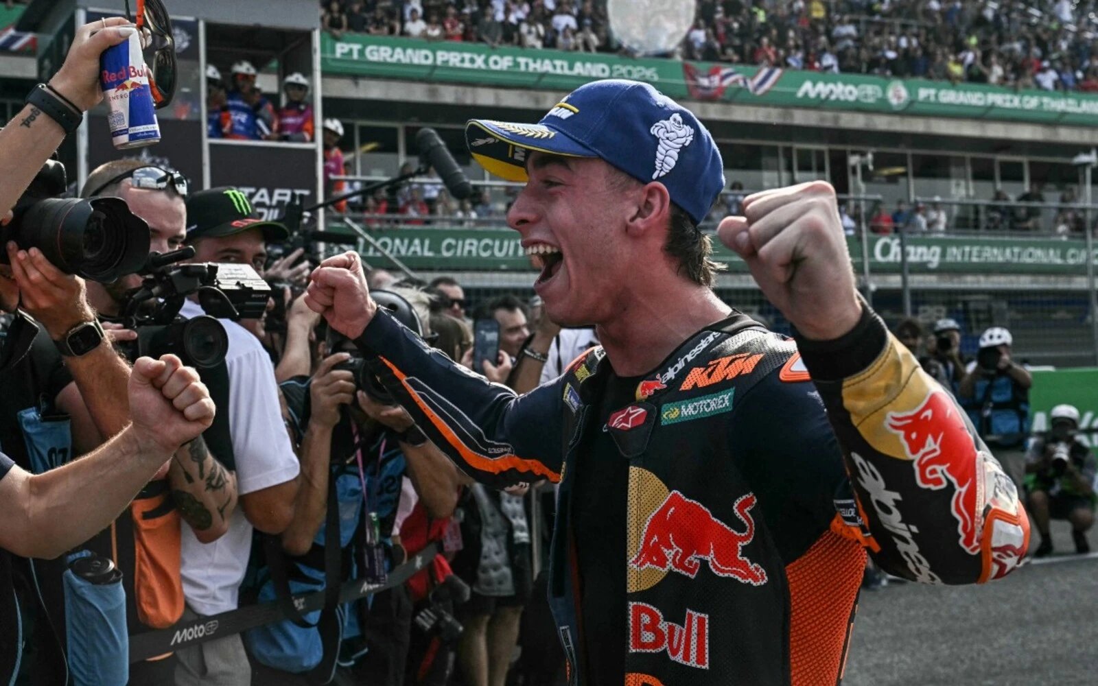 Acosta wins Thailand GP sprint after stewards order Marquez to give up lead
