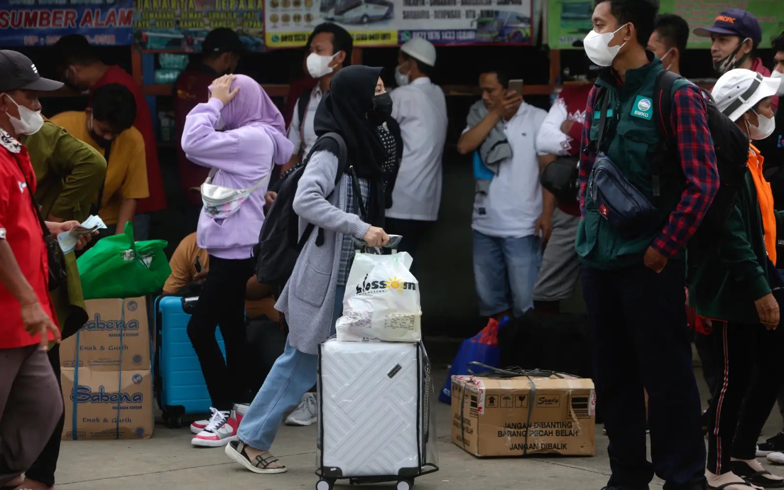 Millions of Indonesians in Eid travel exodus