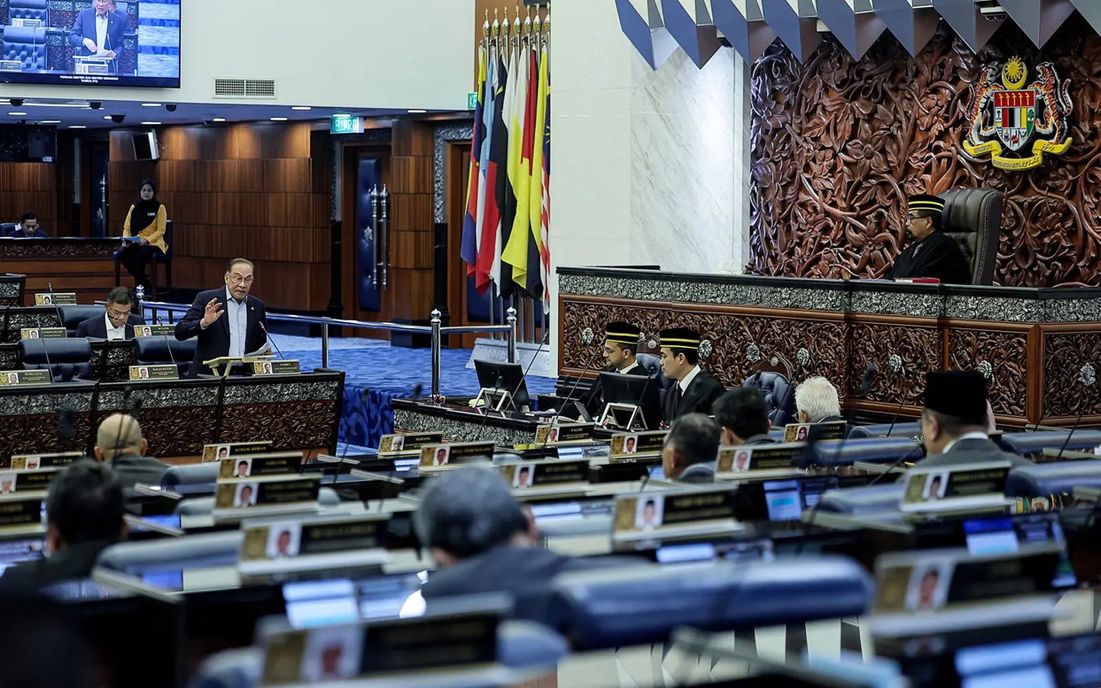 Opposition MPs open to PM term limit bill, with conditions