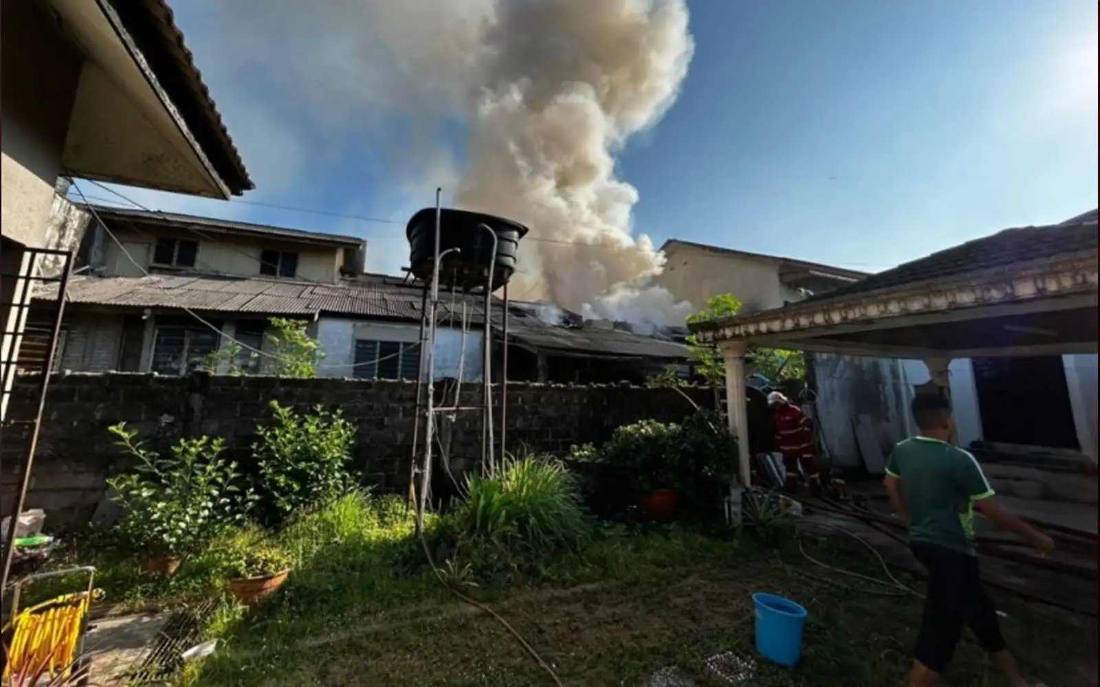 3 rumah terbakar di pagi raya