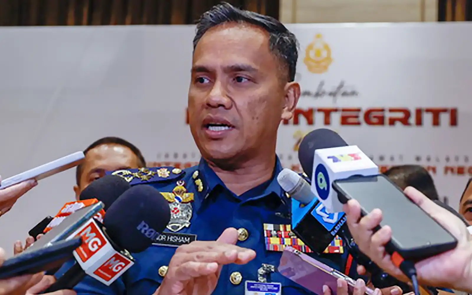 Fires at premises selling fireworks jumped nearly 6-fold last year