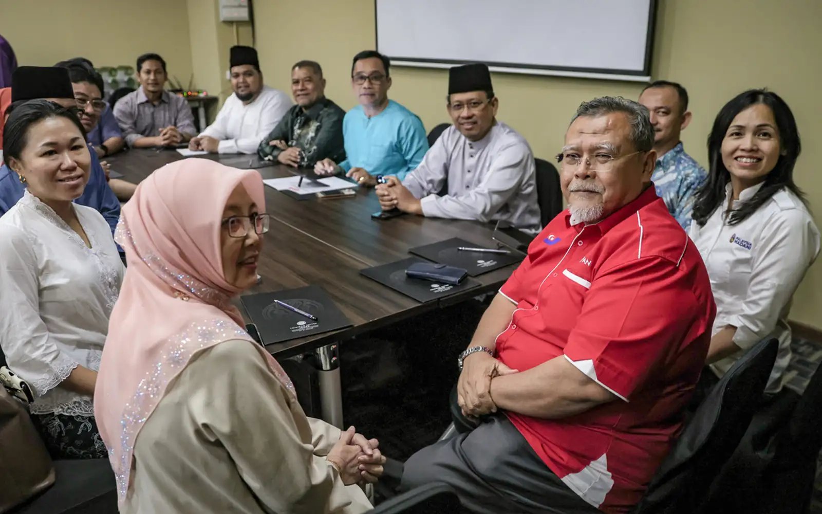 Hold state and Dewan elections together, says Johor PH