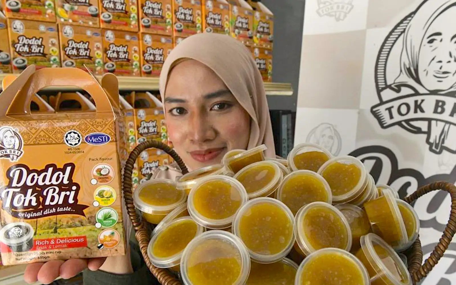 Pineapple dodol brings a fresh, fruity twist to a festive favourite