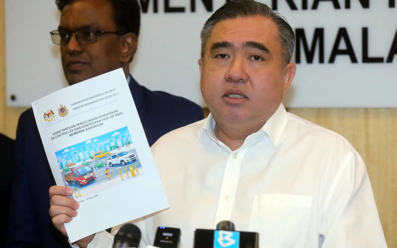 Heavy vehicle driving licences for armed forces retirees, veterans