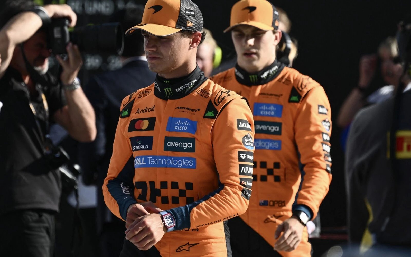Both McLarens out of Chinese Grand Prix before start