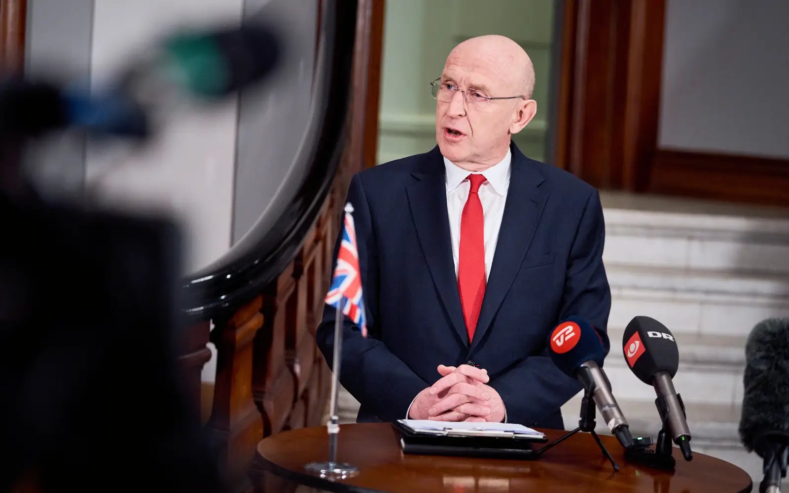 UK defence minister suggests Putin’s ‘hidden hand’ behind Iran’s tactics