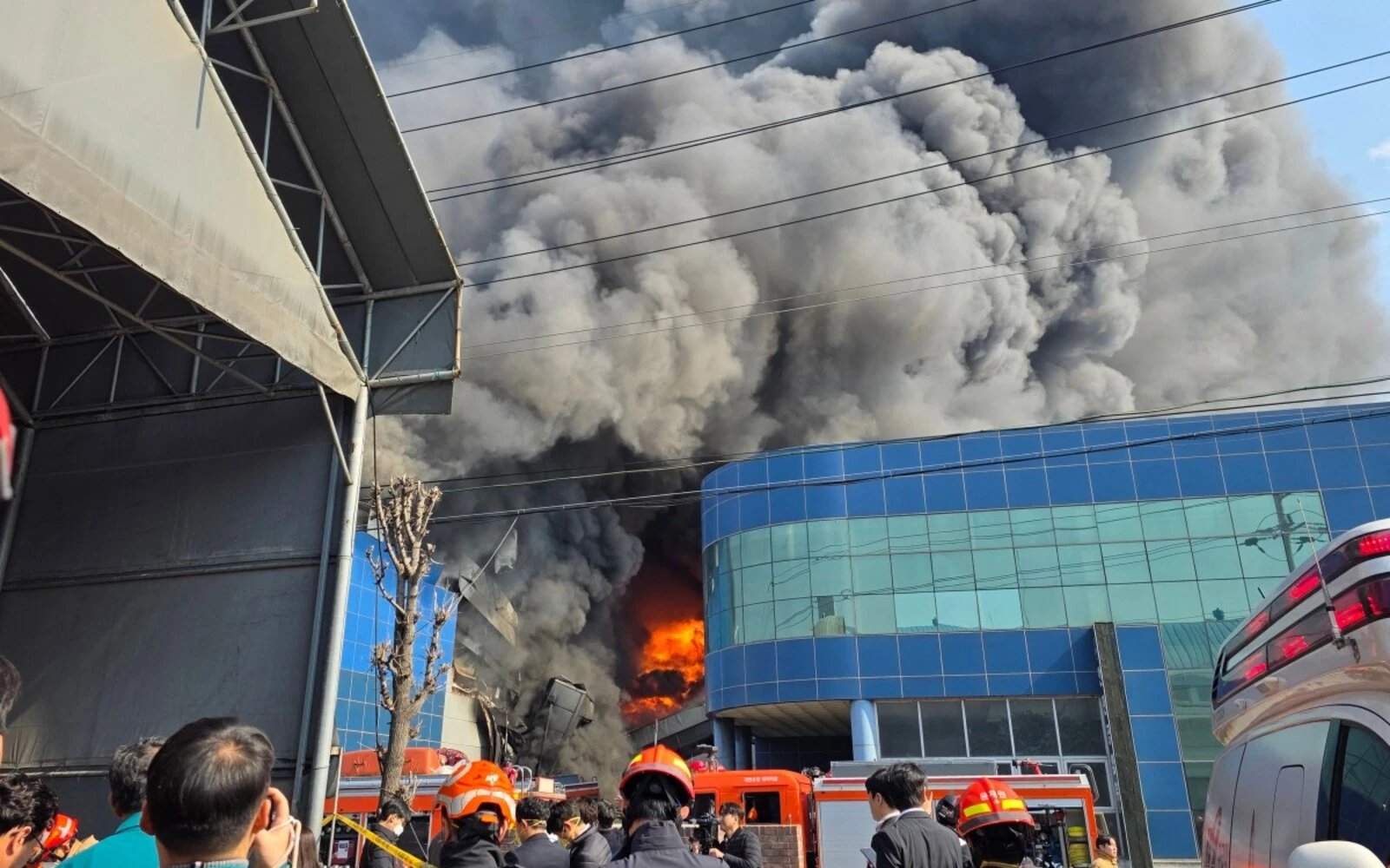 Fire at South Korea car parts plant kills 10