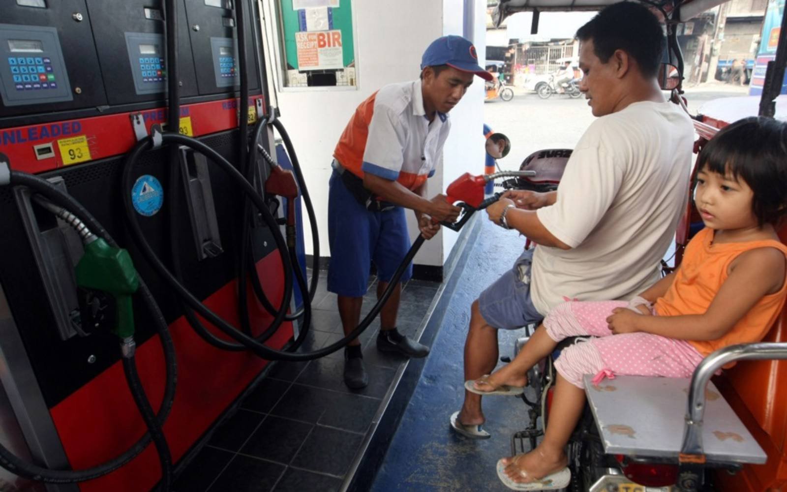 Philippines’ oil refinery secures 2.5 million barrels of Russian crude