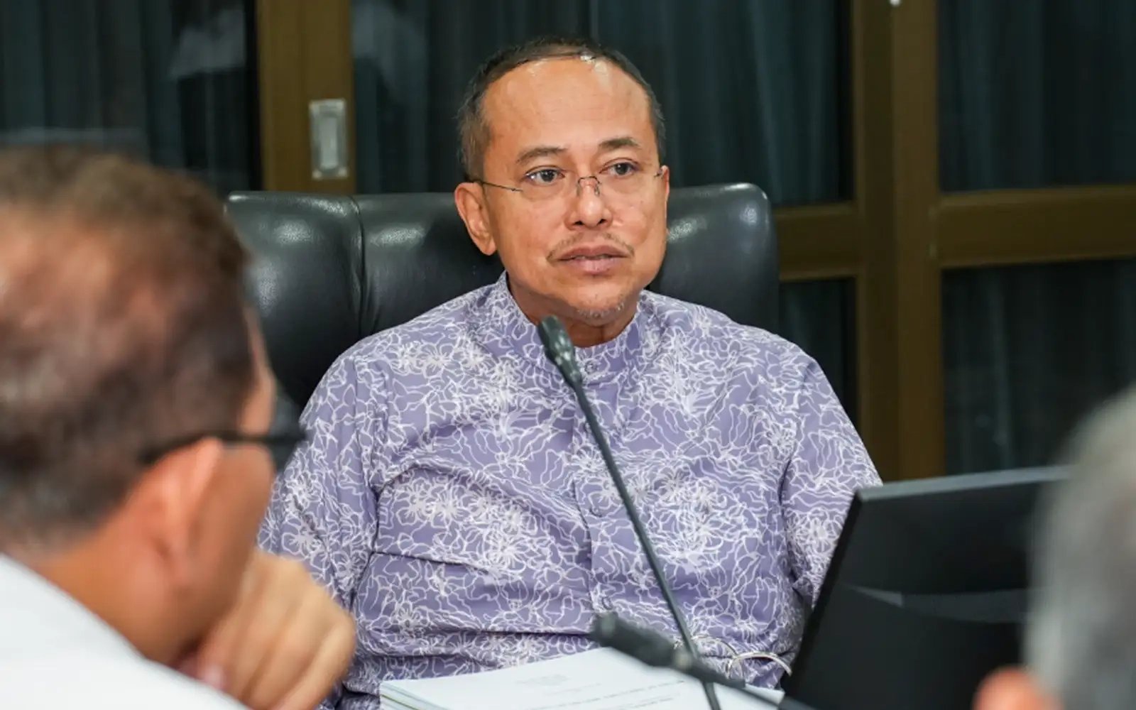 Samsuri calls for independent council to tackle fallout from rising oil prices