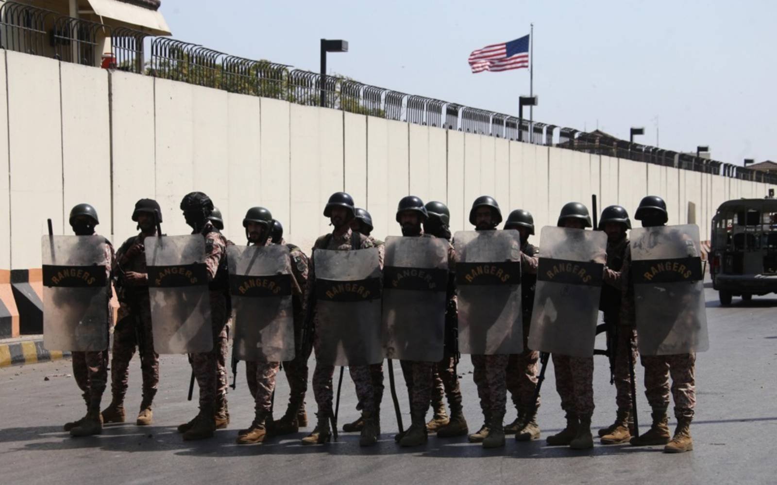 US Marines open fire on protesters storming consulate in Karachi