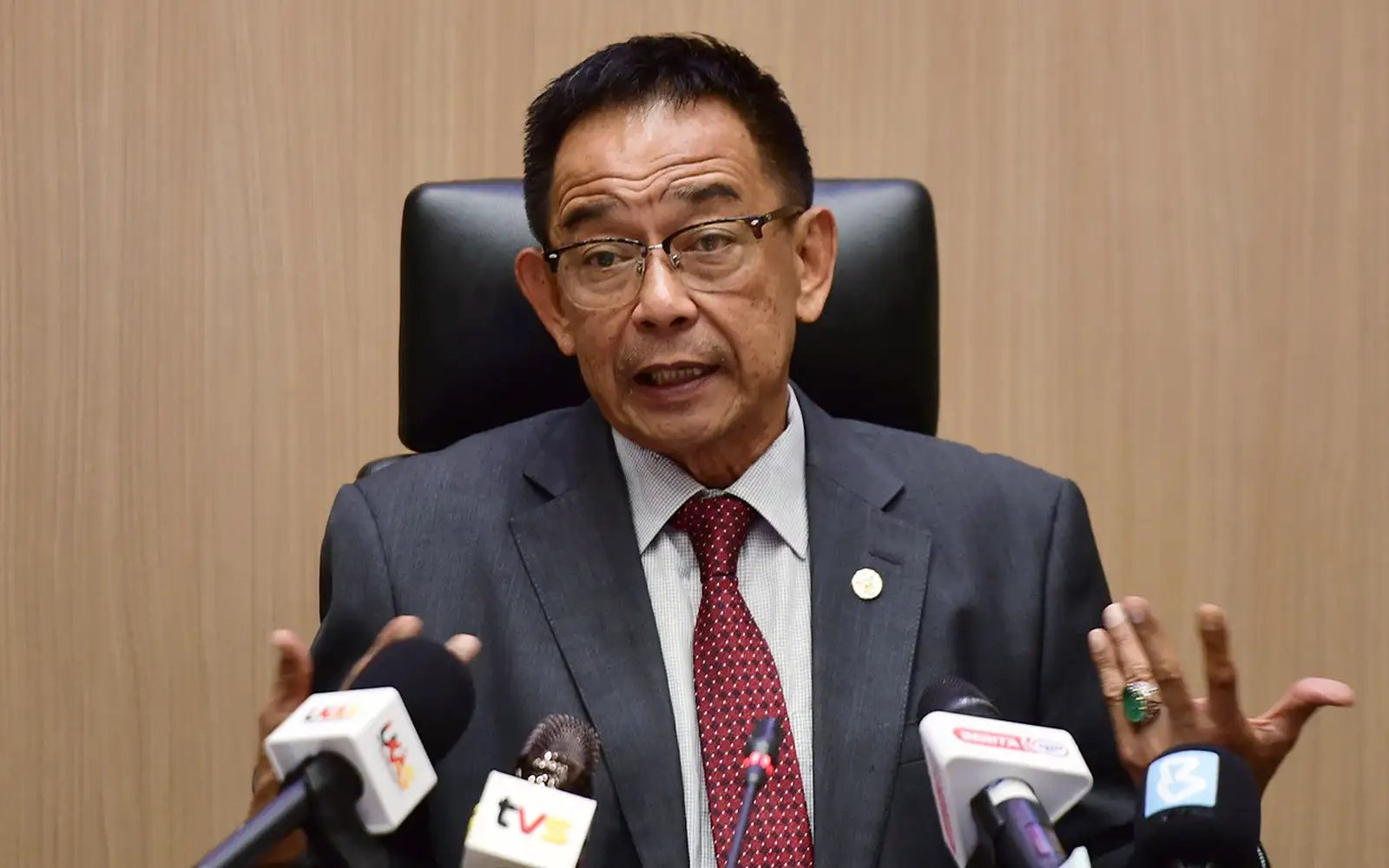Sarawak ministry hits pause button on US relations