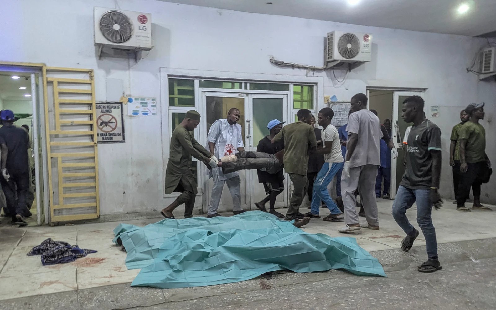 Nigeria suicide attacks kill 23, wound more than 100