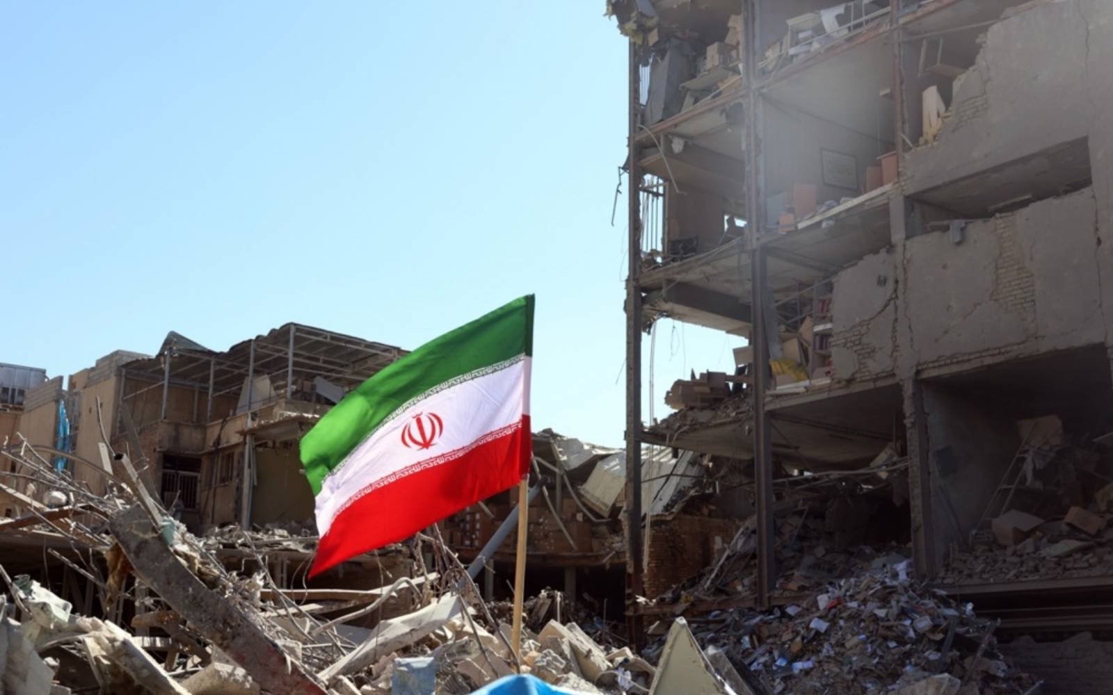 US says 2,000 targets hit as Iran retaliates across Gulf