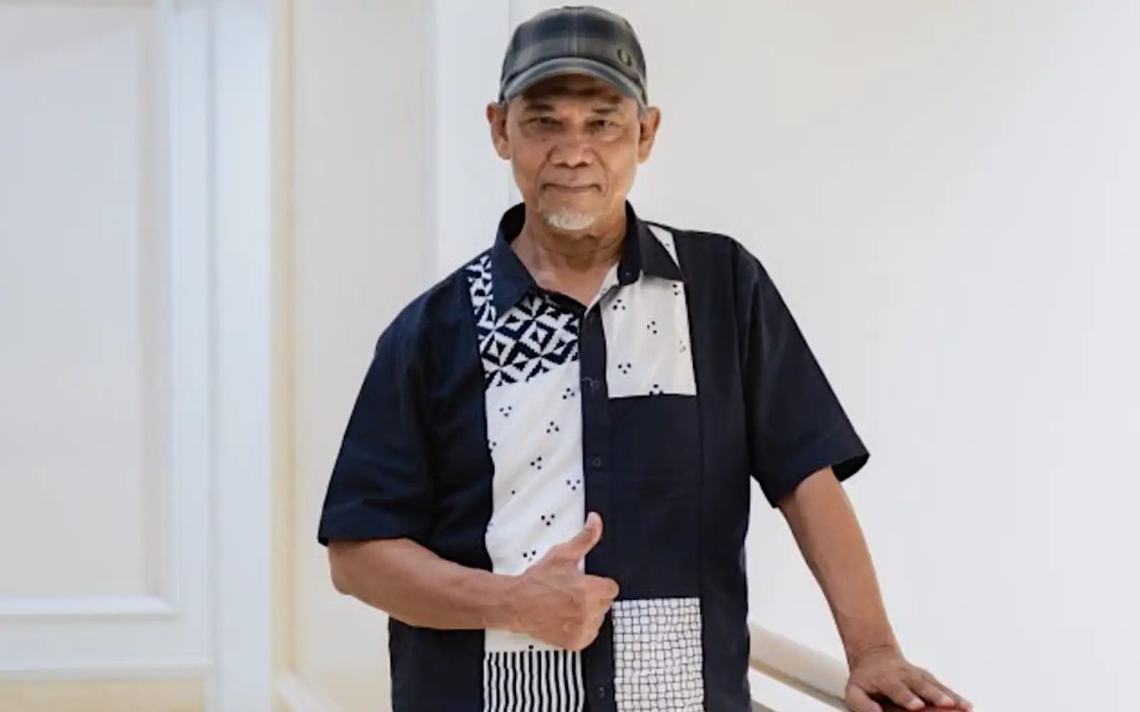 Heartbreak, a bus stop, and a song that lives on