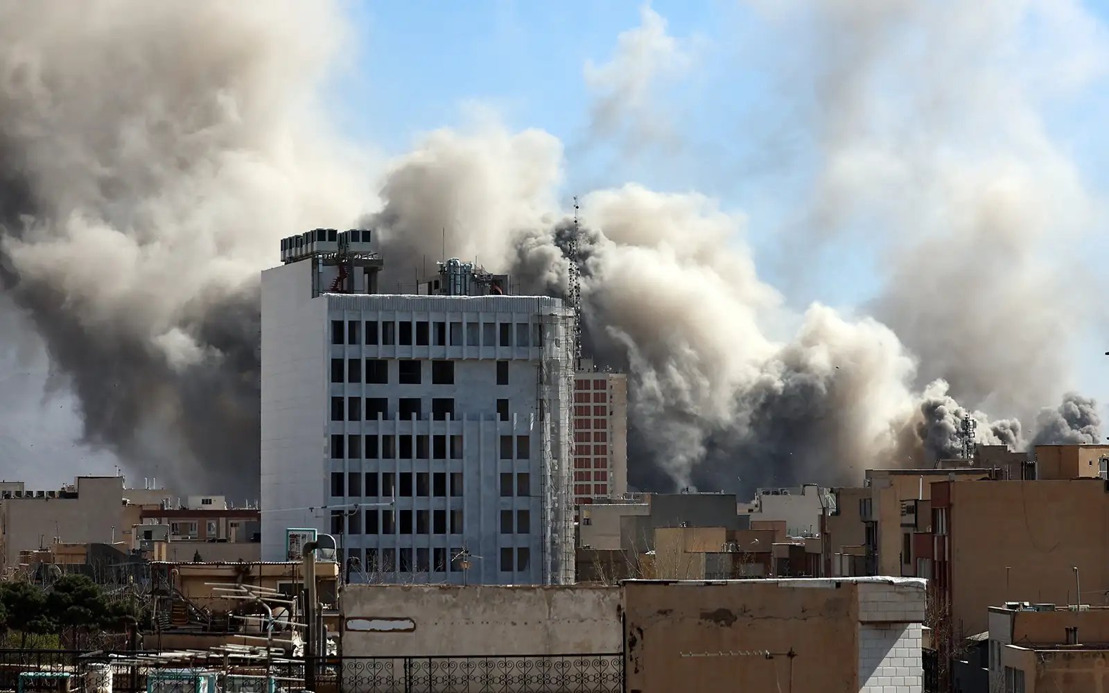 Keadaan di Timur Tengah terkawal, belum perlu pelan evakuasi, kata Tok Mat