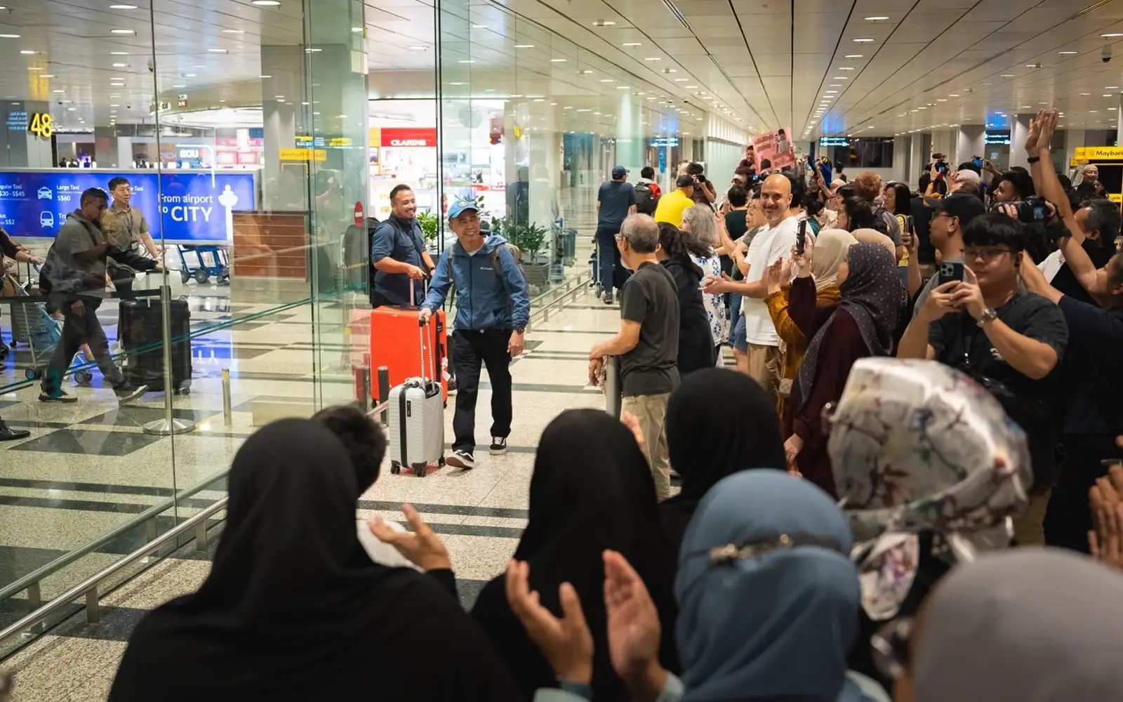 Rakyat Malaysia terkandas antara dibawa pulang Singapura