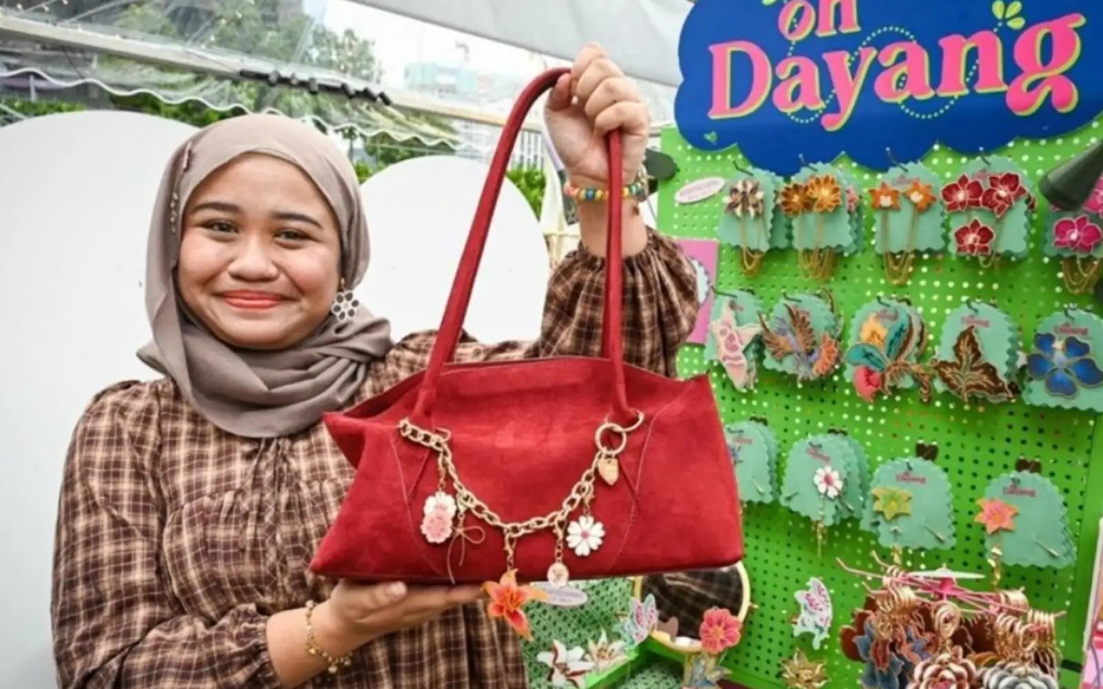 Oh Dayang: from batik scraps to stylish accessories