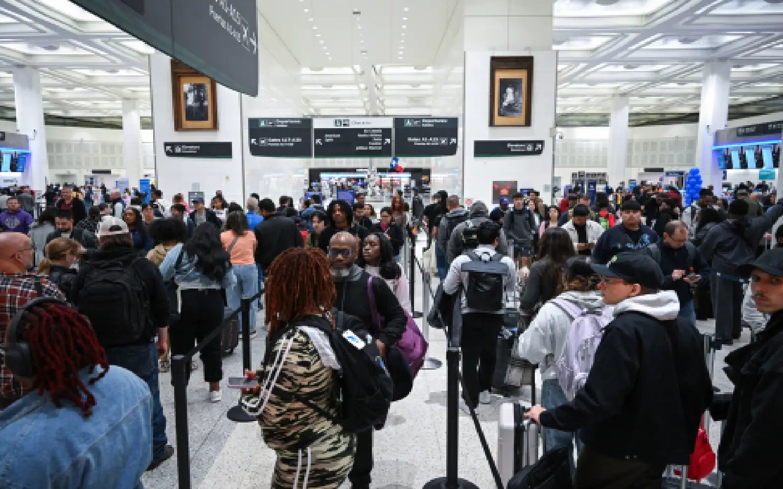 Trump orders ICE agents to airports amid crippling budget standoff