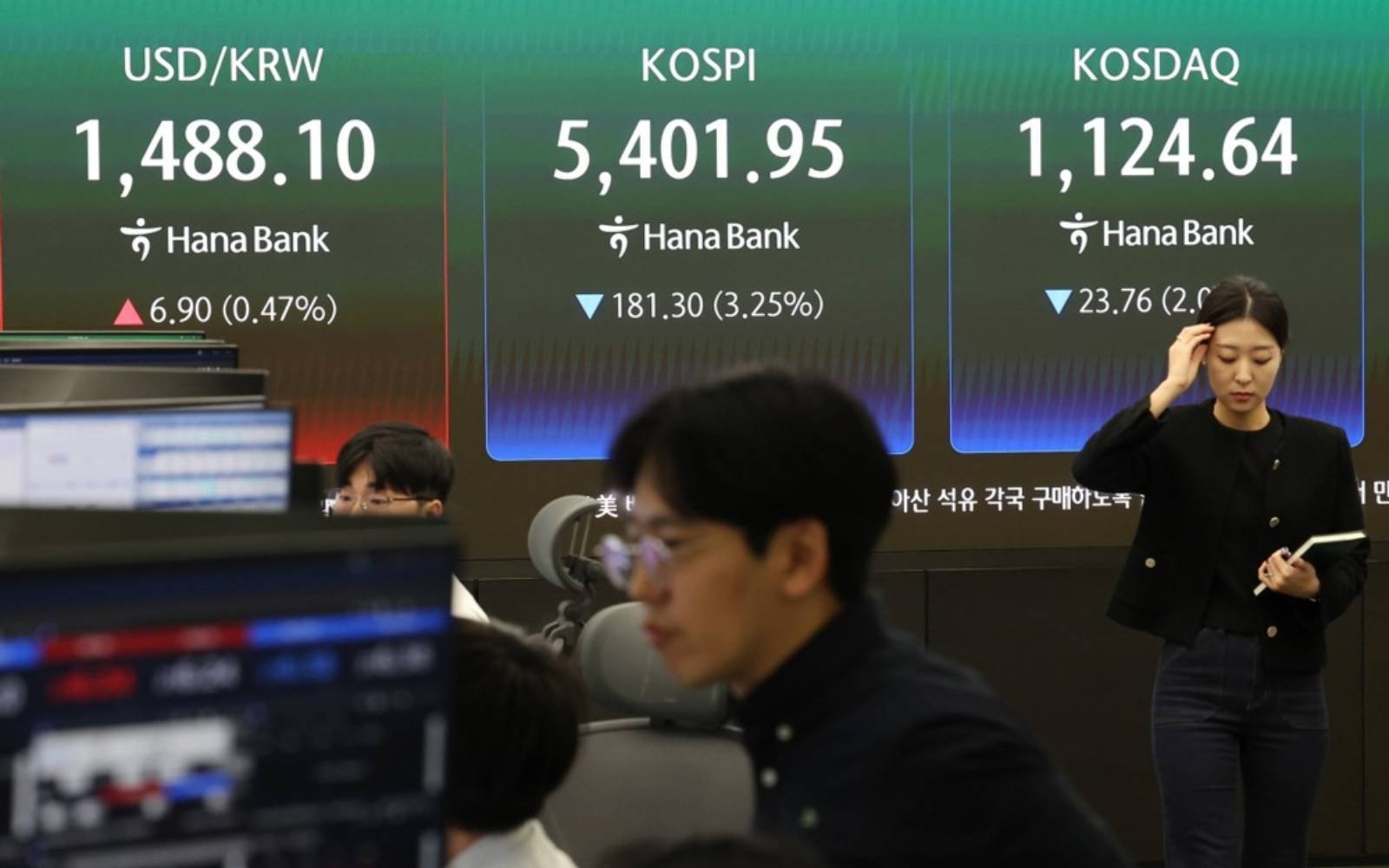 Asian stocks slide as Iran war keeps oil near US$100, dents rate-cut bets