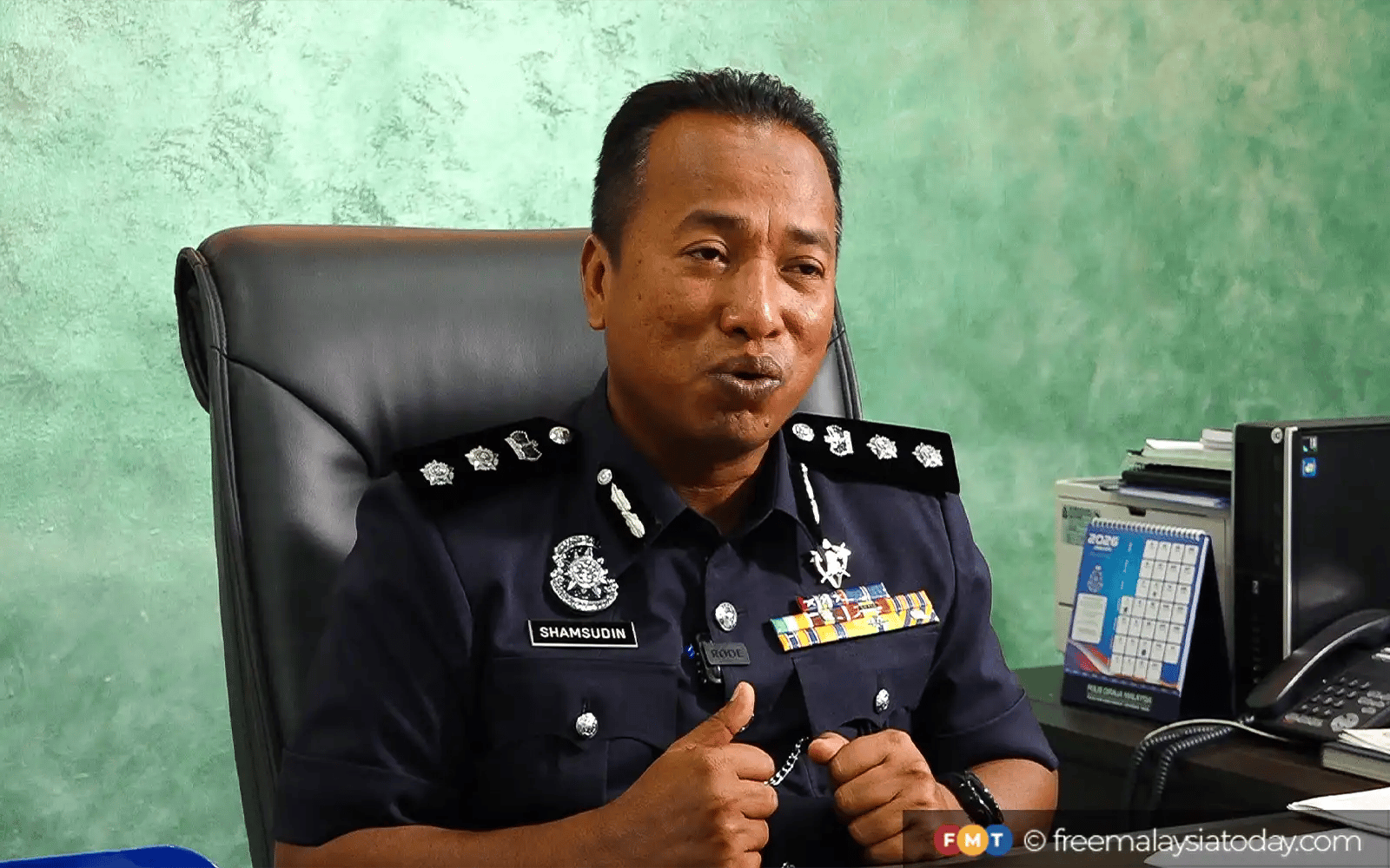 Man with knives nabbed after running amok in Damansara Perdana