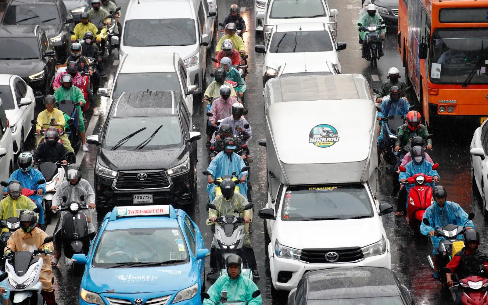 Thailand tells state agencies to work from home to save fuel