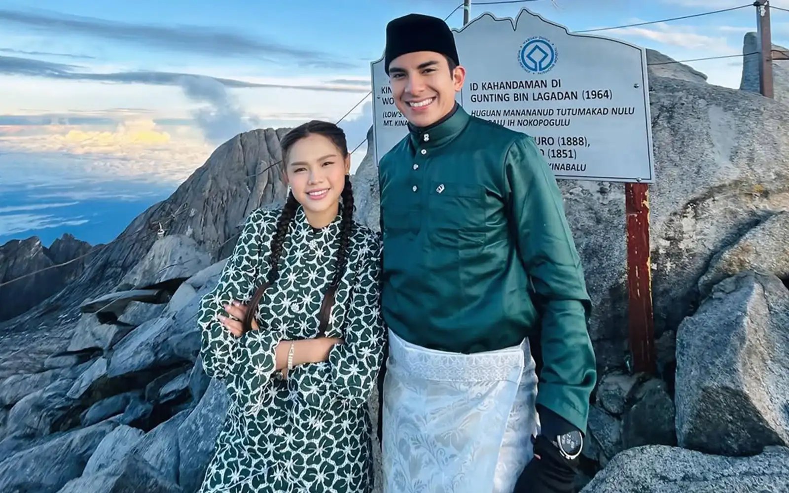 Syed Saddiq lamar Bella di puncak Kinabalu