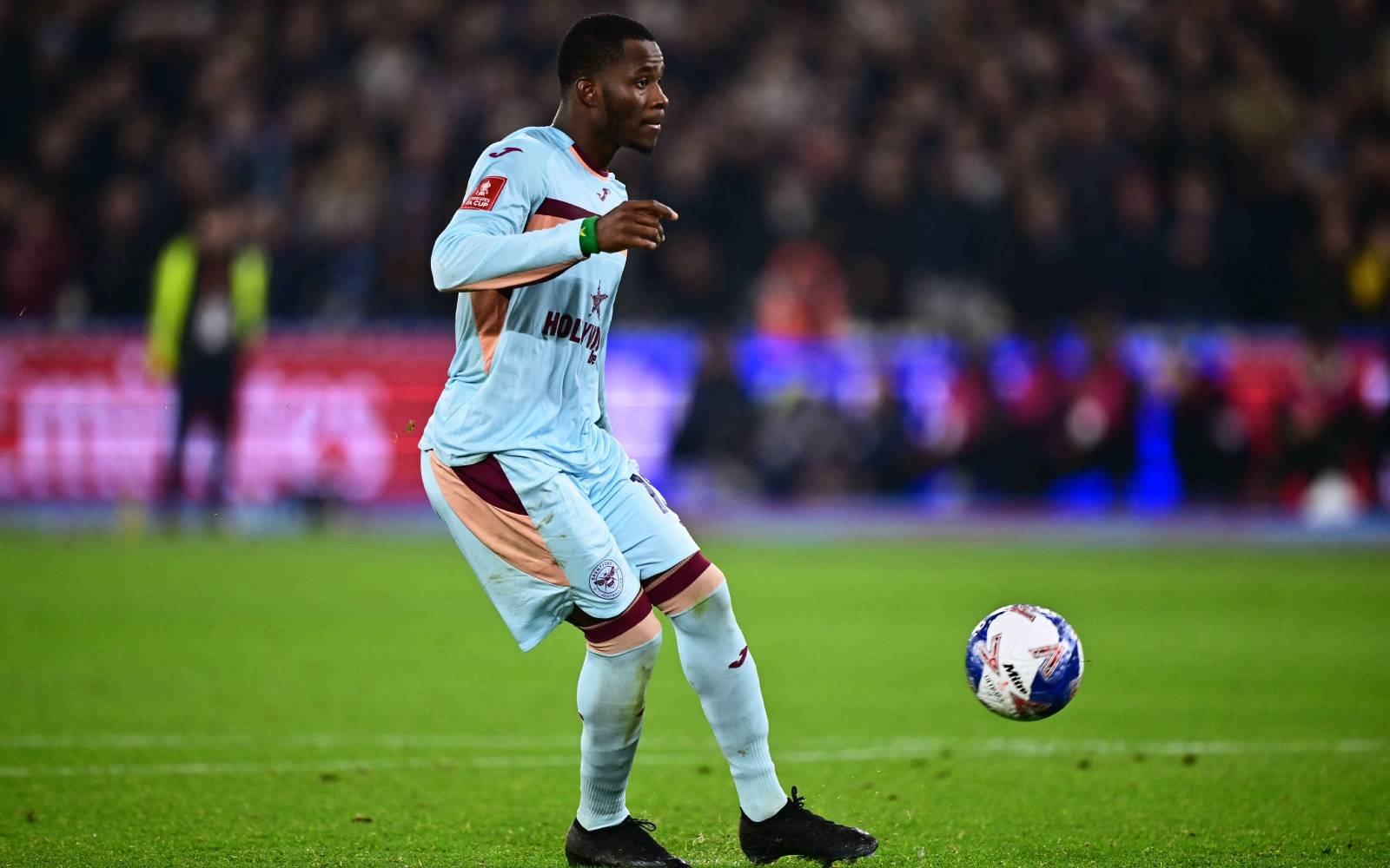 West Ham reach FA Cup quarters after Ouattara’s penalty howler