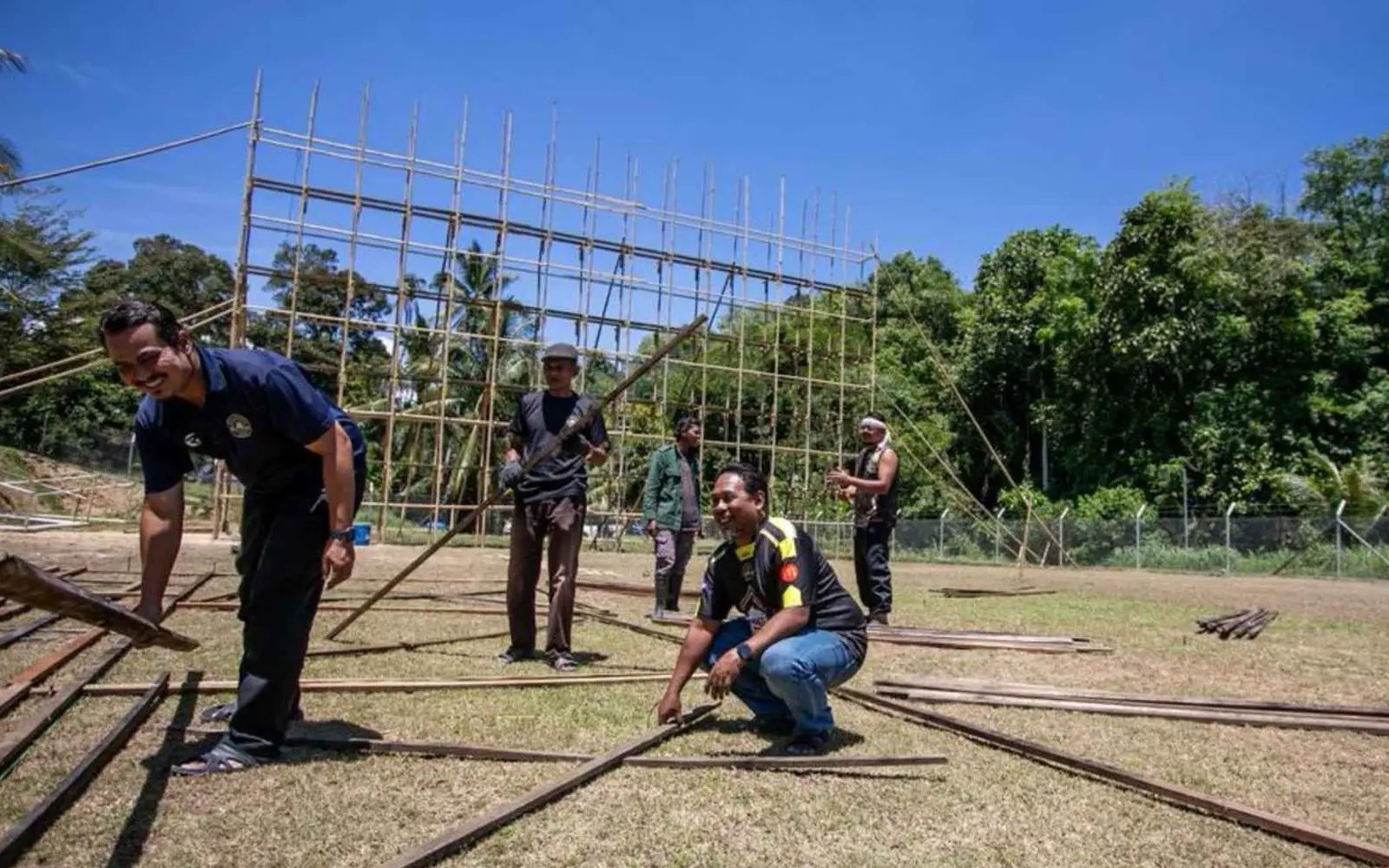 Kuala Kangsar village keeps giant panjut tradition alive