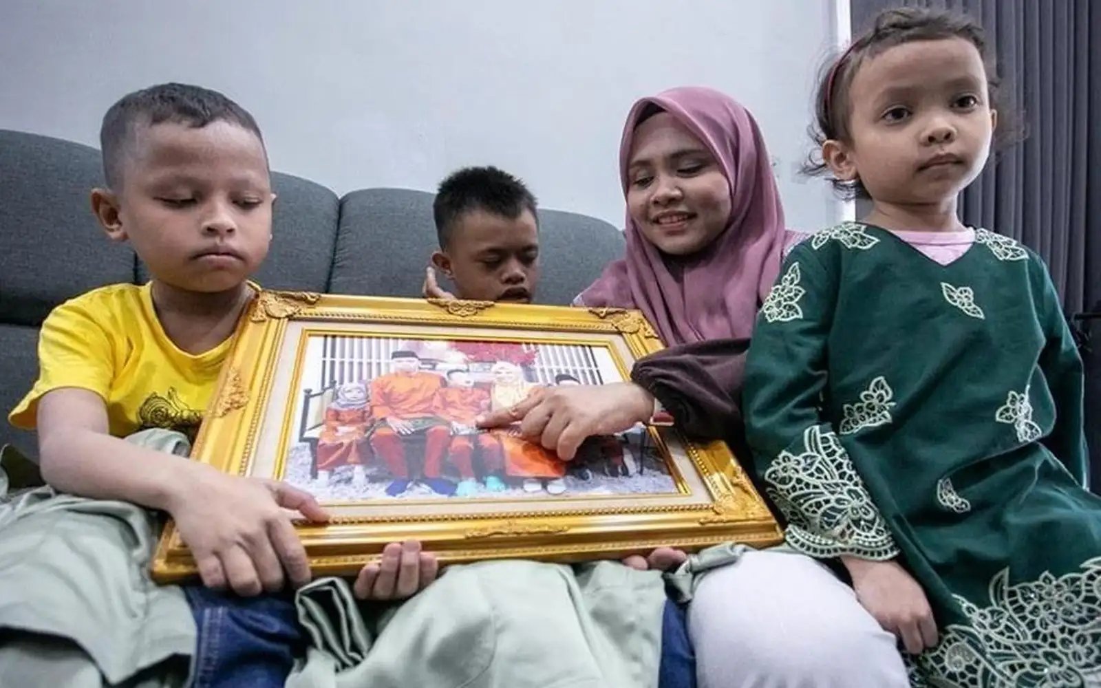 A quieter Raya for widow of fallen FRU officer