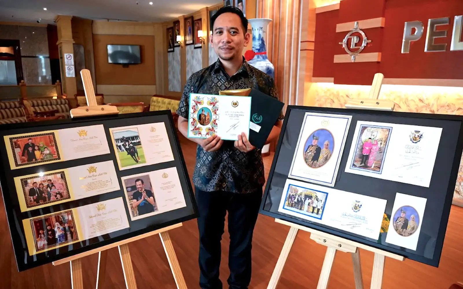How a student’s gesture sparked teacher’s Raya card collection