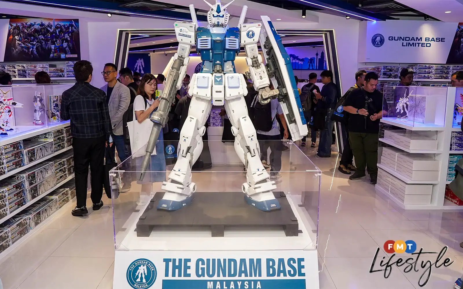 Mech dreams shape up at new Gundam Base