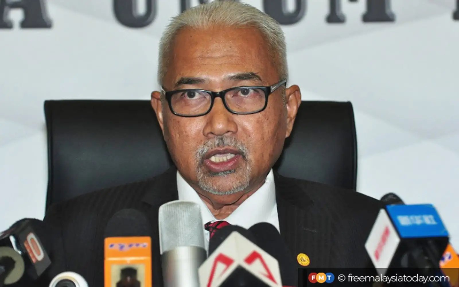Former EC chairman Hashim Abdullah dies at 71