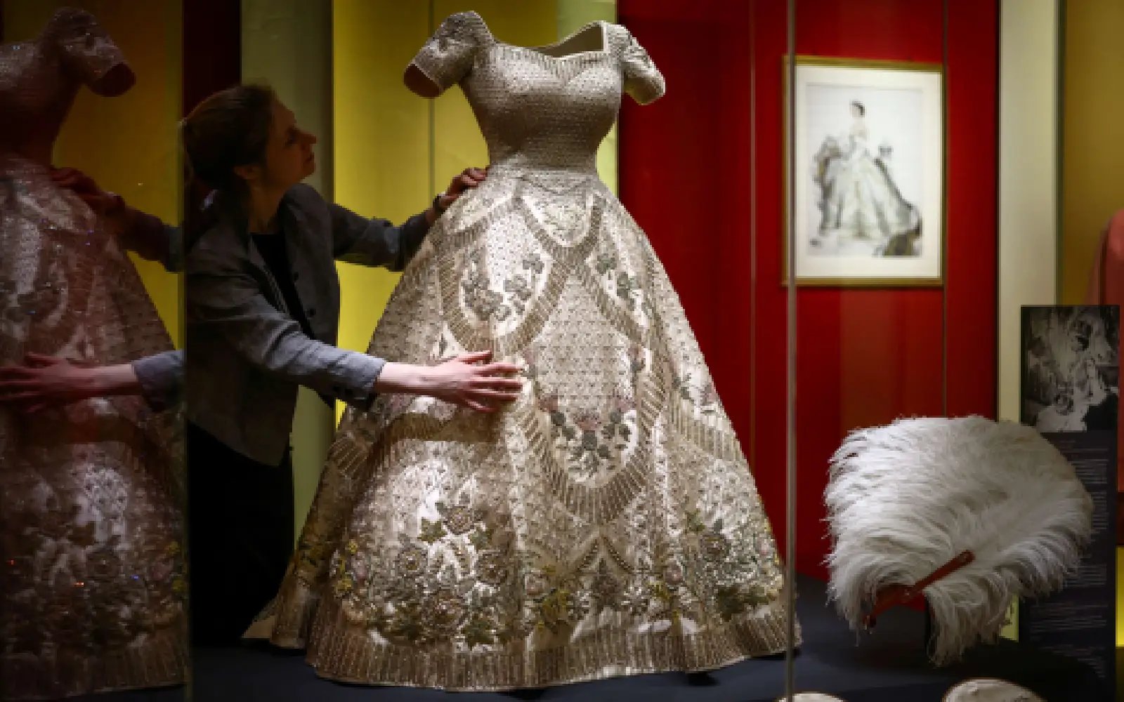 ‘Sartorial diplomacy’ on show in expo of late UK queen’s fashion