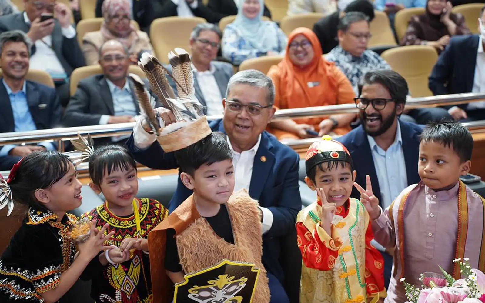 Menteri mahu mediasi komuniti berstandard tinggi, diyakini