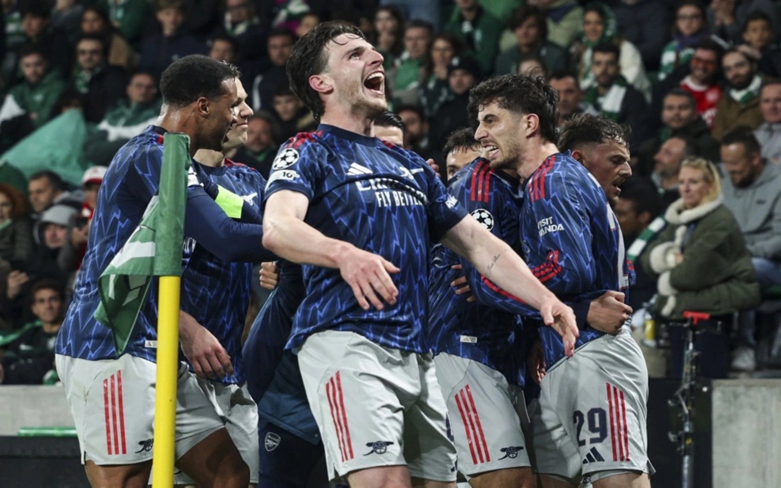 Buoyed by European win, Arsenal return to Premier League title push