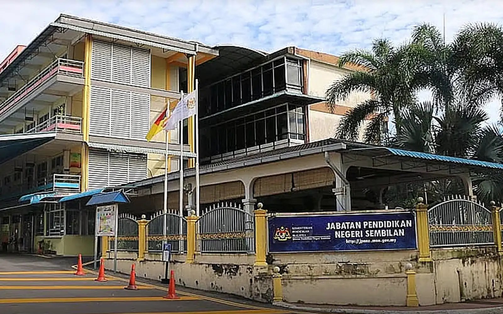 Sumbangan PIBG: Sekolah tak boleh tahan sijil pelajar