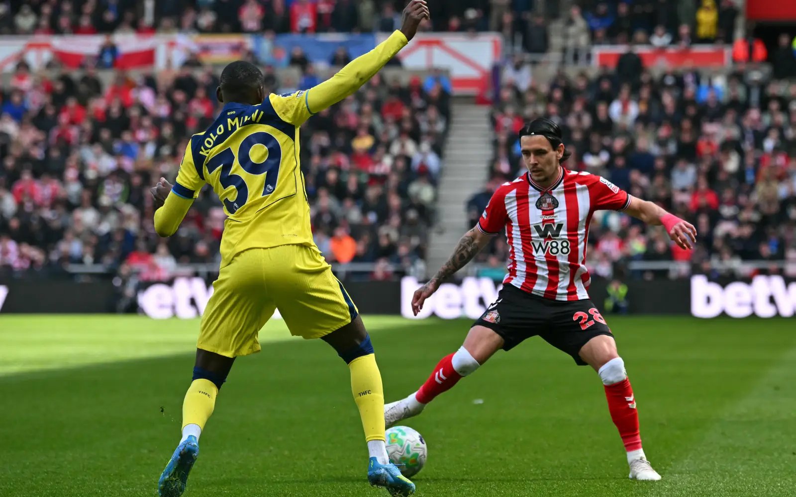 Spurs rue bad luck as relegation fears deepen