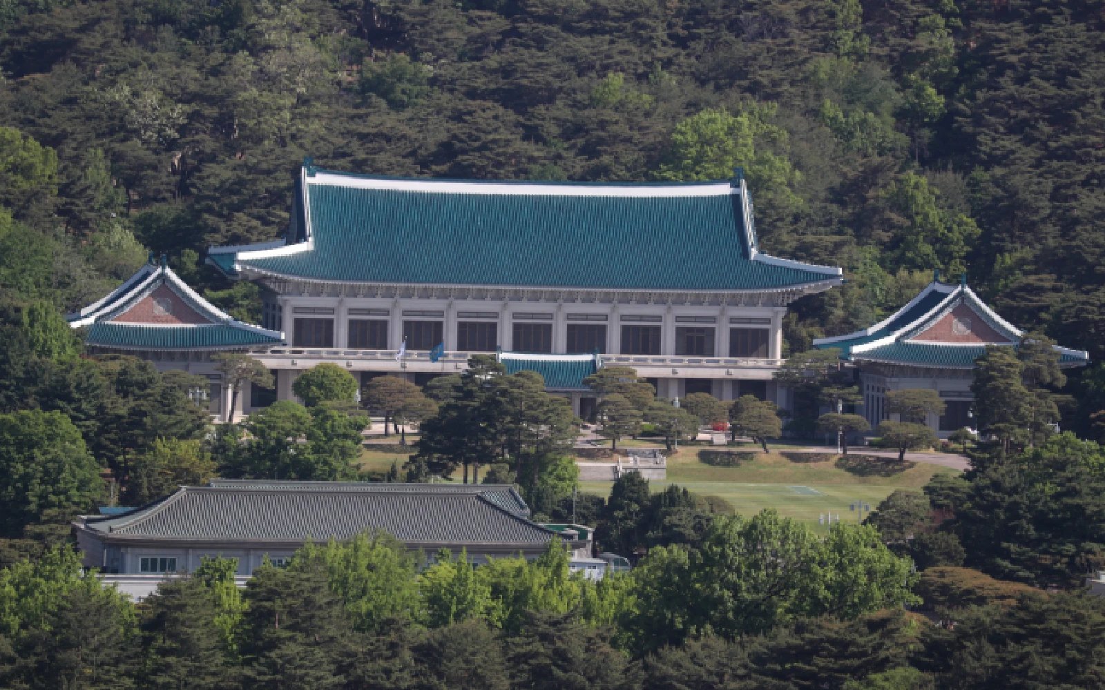 South Korea to push for the release of ships in Hormuz