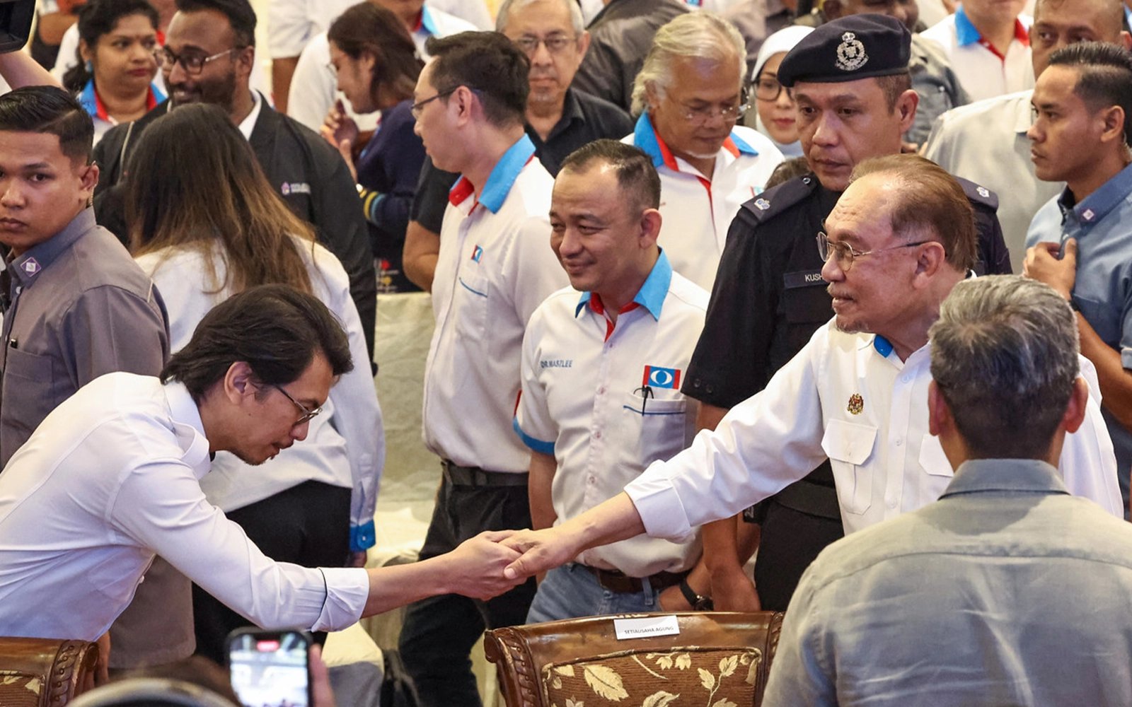 Give credit to our diplomatic efforts on Iran, Gaza, Anwar tells opposition