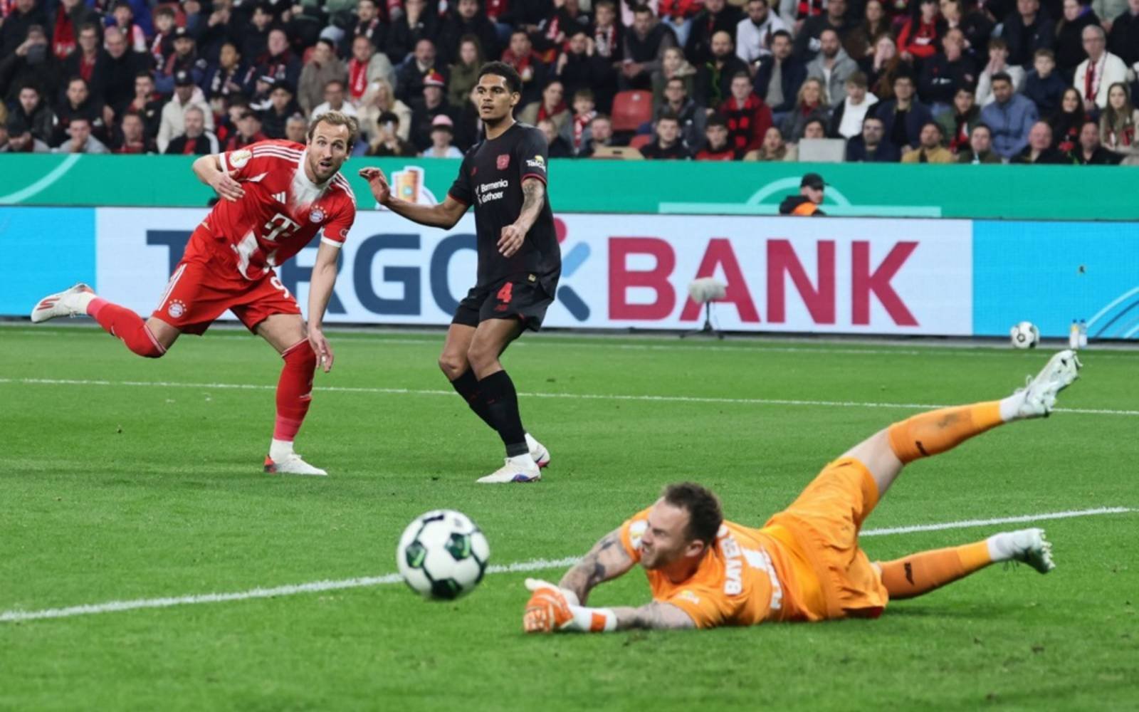Kane and Diaz send Bayern past Leverkusen into German Cup final