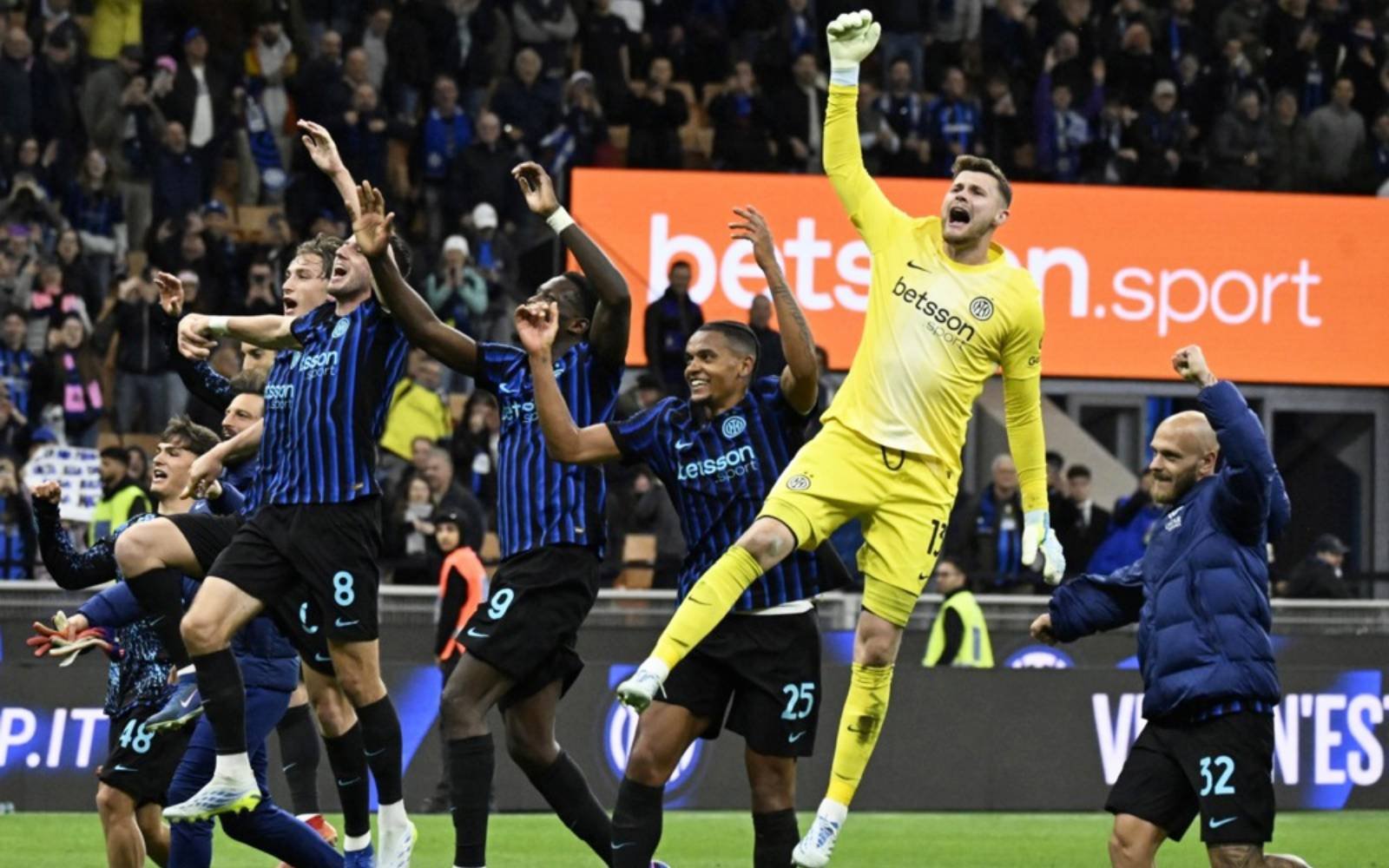 Inter ready to pounce for Serie A title glory as Milan host Juve