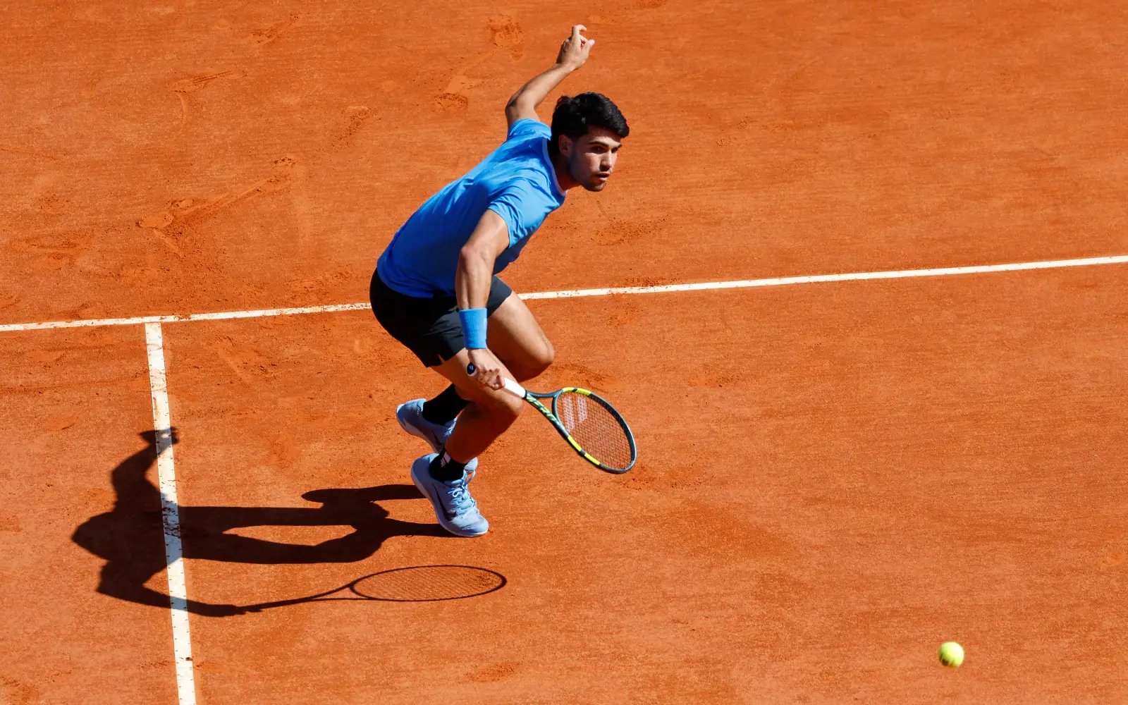 Sinner and Alcaraz wobble but advance to Monte Carlo quarter-finals