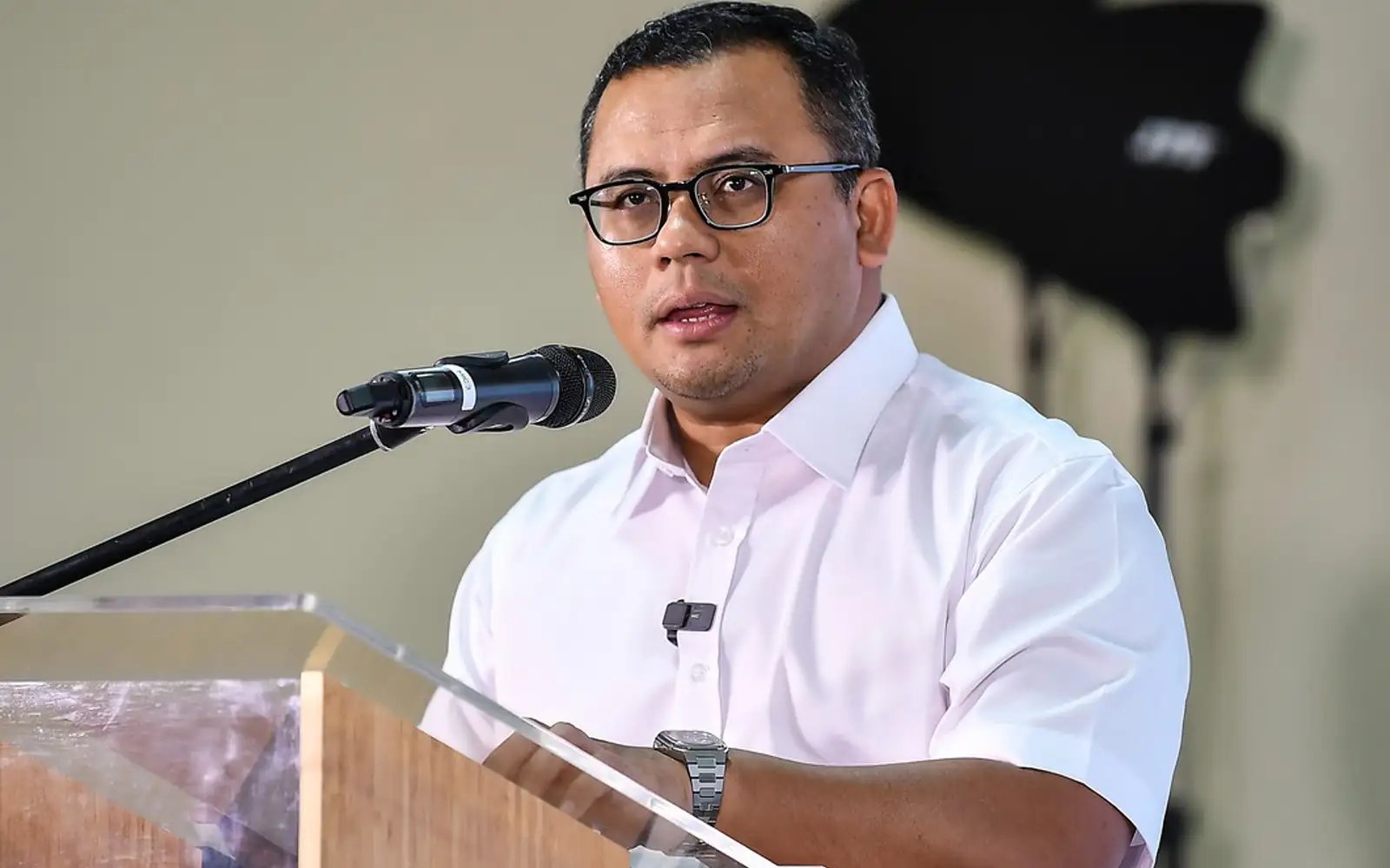 MB Selangor tegur kenyataan semberono gesa pecat exco dari Umno