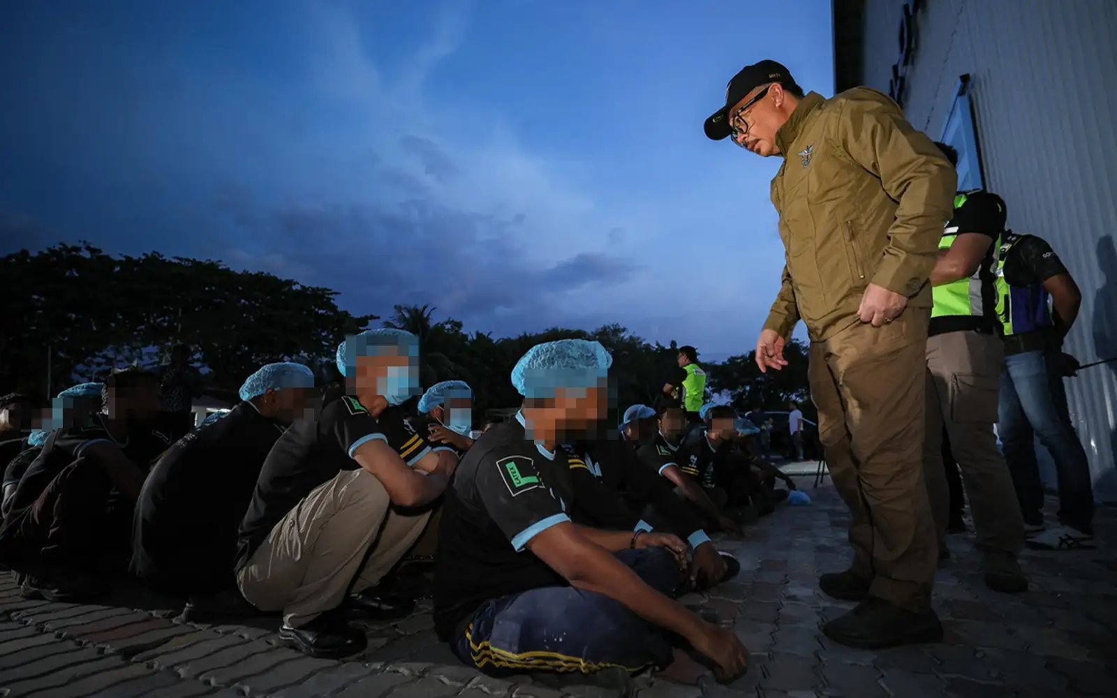2 kilang diserbu lagi, imigresen tahan 79 warga Bangladesh