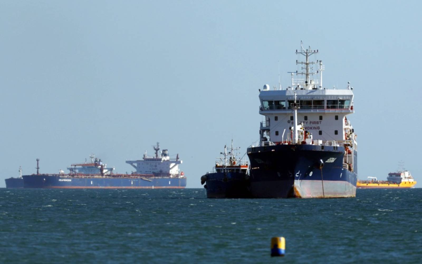 Shipping congestion in Hormuz traps 20,000 seafarers, 2,000 ships