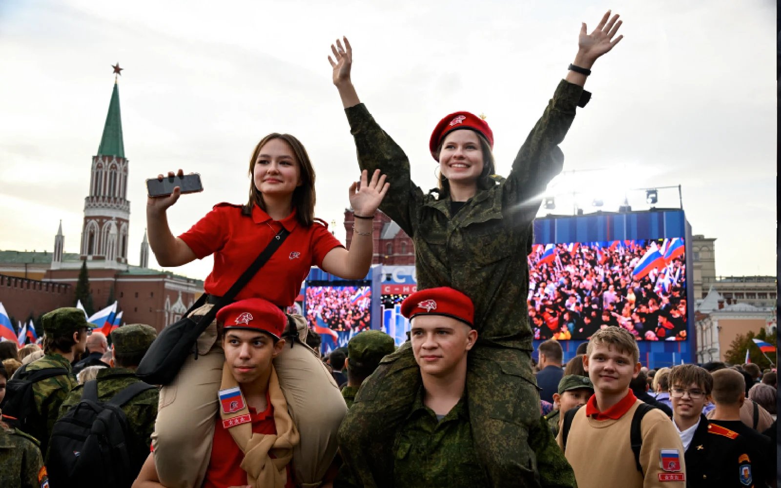 Russia trains teenage influencers to churn out pro-war content