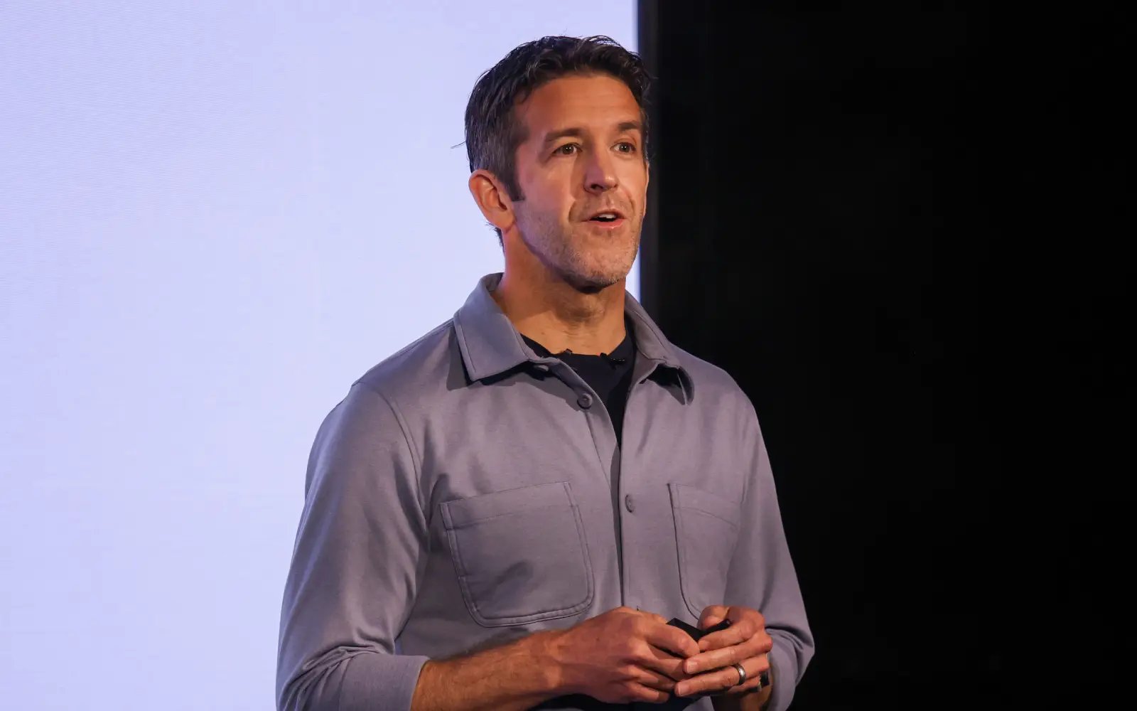 Apple’s new CEO is a product perfectionist taking on the AI age